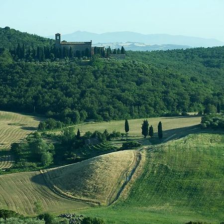 Agriturismo La Casa Nuova Castelmuzio ภายนอก รูปภาพ
